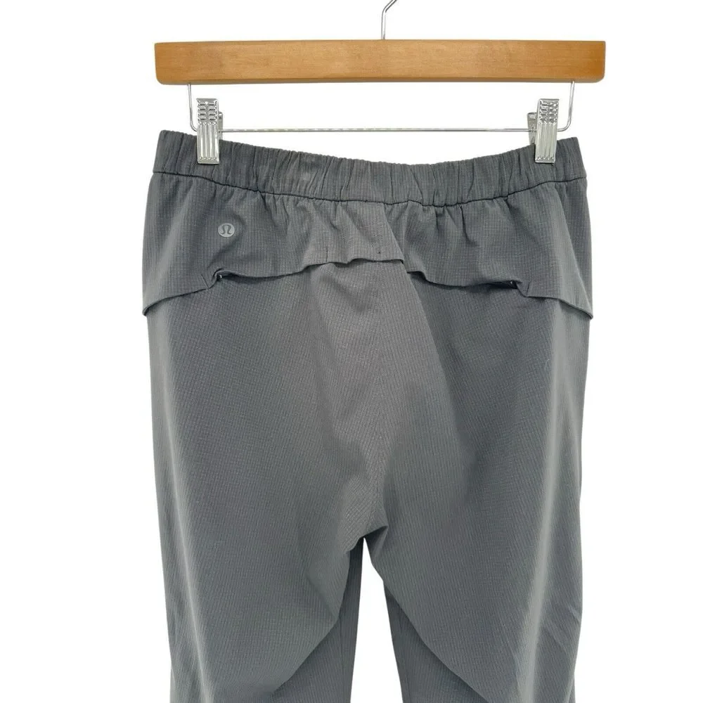 Lululemon Jogger Women's‎ 4 Essential Affinity Mid Rise Pants Black Athleisure